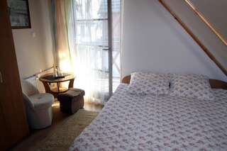 Отели типа «постель и завтрак» Pokoje Dębowa Казимеж-Дольны Двухместный номер с 1 кроватью-11